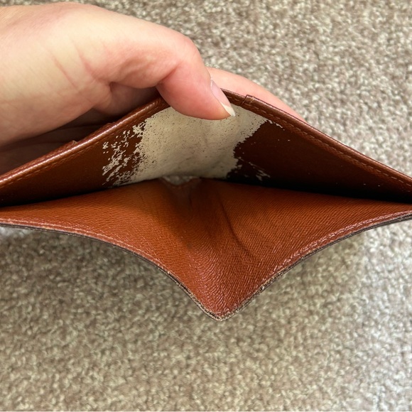 Louis Vuitton bifold wallet for men - Picture 3 of 11